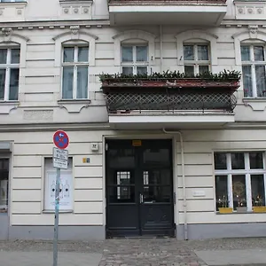 Kopen Lessing Charlotte Mauerpark Apartment