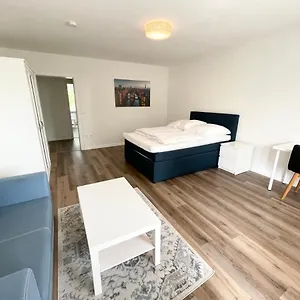 https://zentrale-wohnung-mit-3-schlafzimmer-fur-bis-zu-9-personen.hamburg-hotels-de.com