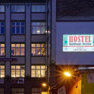 Hostal Ballhaus