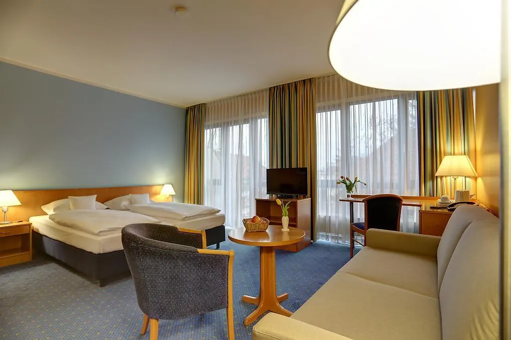 Centro Park Hotel Berlin-Neukoelln 3*,